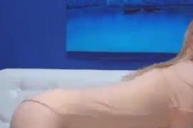 Pretty Hot Girl With Tight Pussy Masturbating On Cam Live