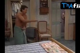 Jensen Daggett Sexy Scene  in Home Improvement