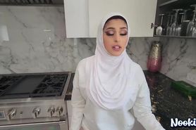 Hijab Sophia Leone & Aubrey Babcock