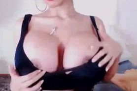 Latina camgirl plays with her body