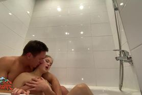 STEPDAUGHTER AND STEPFATHER ALONE IN THE BATHROOM