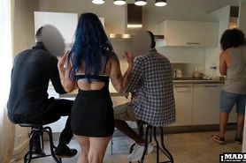 Khalamité Cheats On Her Bf And Gets Fucked In Secret At Her Home While He Cooks!!!