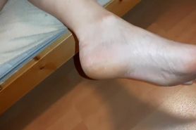 Cum On Big Feet- Girlfriend Her Dirty Soles