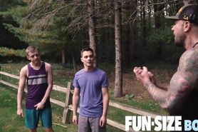 FUNSIZEBOYS - Hot muscle daddy scrubs cute showering twink from inside