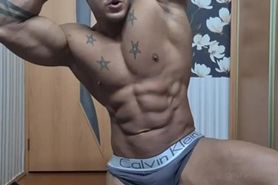 Bodybuilder Shows Off His Bussy