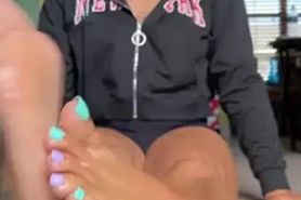 Rare Wrinkled Soles JOI (LATINA EDITION)