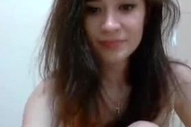 Adorable Webcam Teen Rubs Pussy