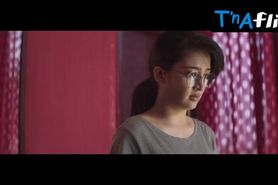 Akshara Haasan Breasts Scene  in Achcham Madam Naanam Payirppu