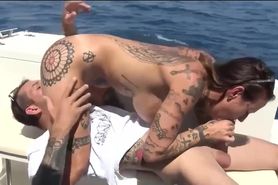 French Slut Eva J&mFucken In Middle Of Sea - Eva Black