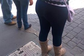 Culito delicioso en leggins