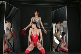 Chinese Duo Dancers 02