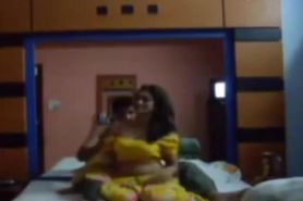 FUCK BHABI IN HOTEL