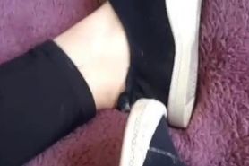 Girl Shows Off Toe Jam Prequel