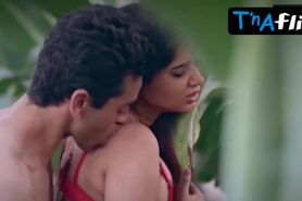 Gehana Vasisth Sexy Scene  in Mann Marzi