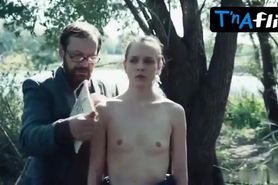 Alexandra Vinogradova Breasts Scene  in Metod