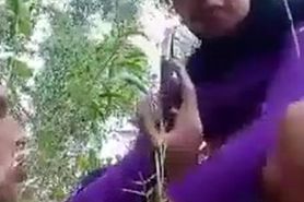 Nekat! Ukhty Ngewe Di Hutan