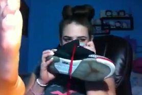 GonewithScarlette smelling her stinky feet and shoes (you can find this one on other sites, (but I have a link for 150+ vids of