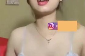 Balinese Indonesian Busty Girl - Sri Ayu Tarisa Change her Cloths in front her Dad