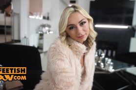 POV - Chloe Temple wants to screw you more than any other pornstar