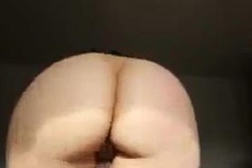 Terrific ass and a fun ride on cam