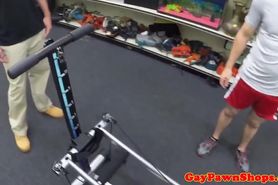 Str8 pawnshop customer assrammed by owner