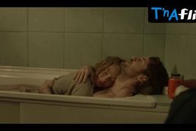 Svetlana Khodchenkova Sexy Scene  in Myorzlaya Zemlya