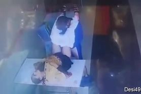 indian Crazy Couple Fucking In Restaurant