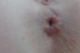 Busty Chick enjoys masturbating upclose