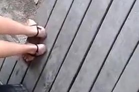 Public Feet 124