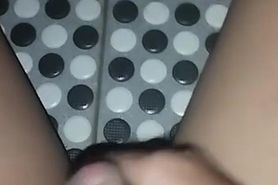 Jakol sa cr HABANG walang tao sa bahay