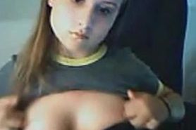 Sexy teen girl shows her boobs - hothornycamgirls.com