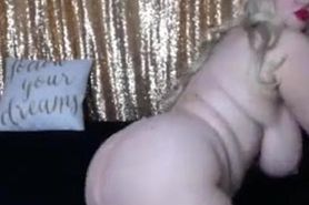 Over weight bbw fingering pussy live show