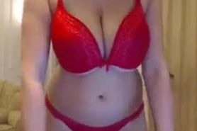 Great body amateur tease on cam