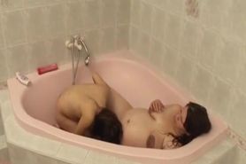 Pregnant lesbians fingering and licking in bathtub