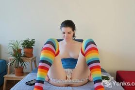 Sexy Liss Fucking Her Pussy With A Vegetable