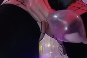 Condom balloon suck