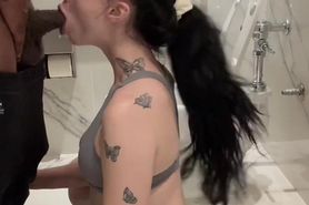 Auhneesh Nicole - Fucking BBC In Toilet At The Bar