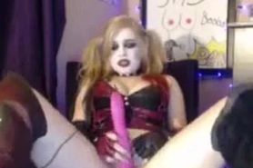 Harley Quin Cosplay Masturbates Orgasm On Webcam
