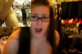 Webcam Girl Masturbates At Work