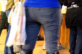 Italian Ms. Dodrill Tight Jeans Jerk Off Challenge