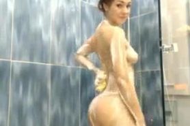 Sweet amateur teen girl showering - camtocambabe