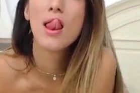 live webcam striptease hot beauty girl