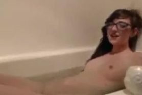 Nerdy Webcam Girl In Bathtub