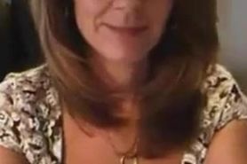 Sexy Older Slut Shows Clevage On Webcam