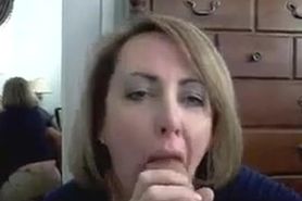 Sexy blonde  Milf amateur blowjob  and cum in mouth