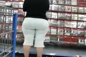 This Older Lady Got Some Ass!!!