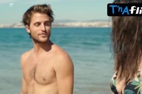 Vidina Popov Breasts,  Bikini Scene  in Der Lissabon-Krimi