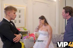 VIP4K. Bride spreads her legs in front of the wedding manager