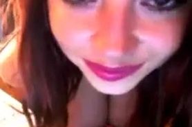 Hot Webcam Girl Masturbates 1