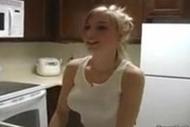 Britney - iheartbabes washing dishes